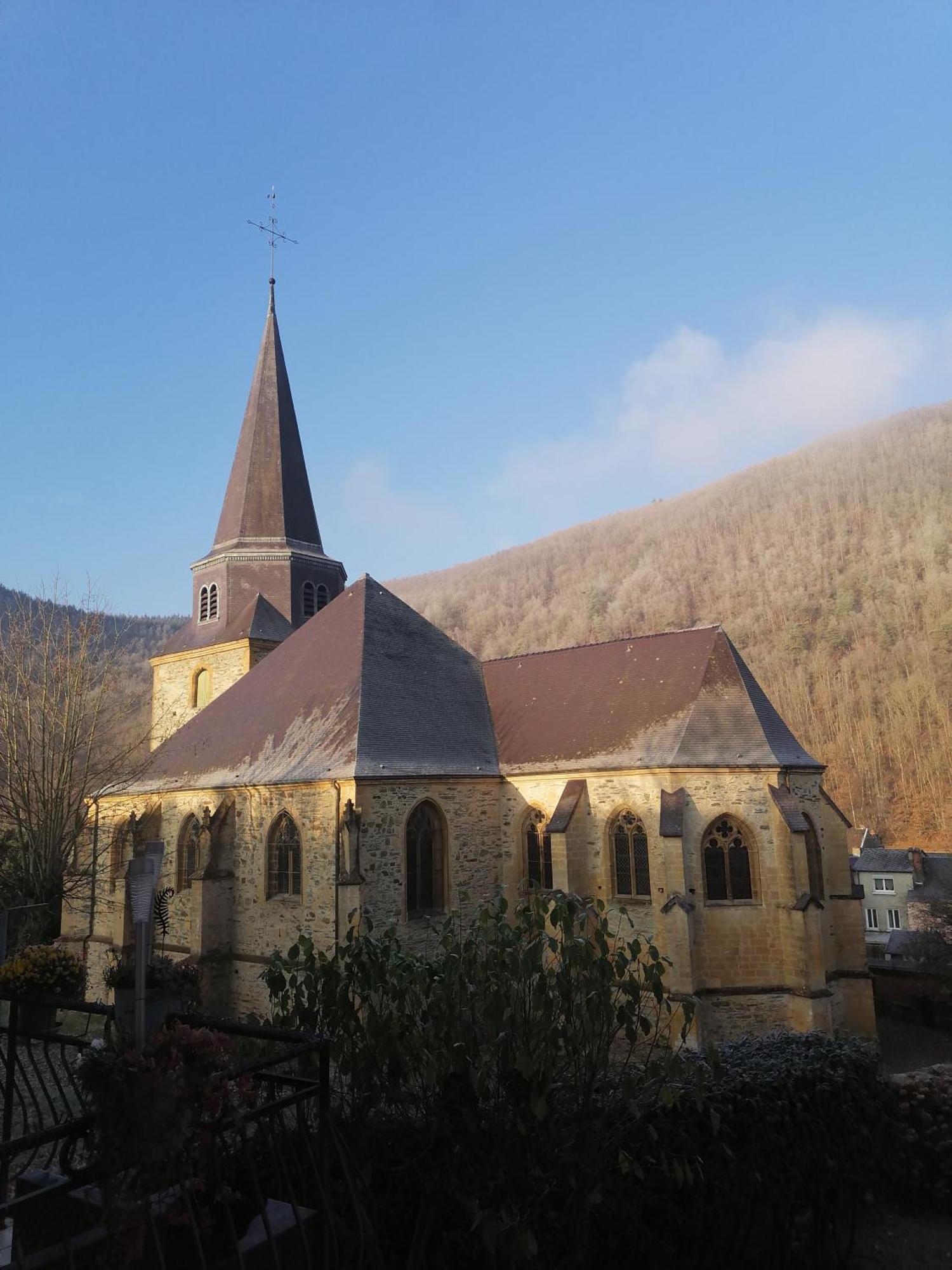 Chez Many, Par Fred Et Henri Bed & Breakfast Montherme Luaran gambar