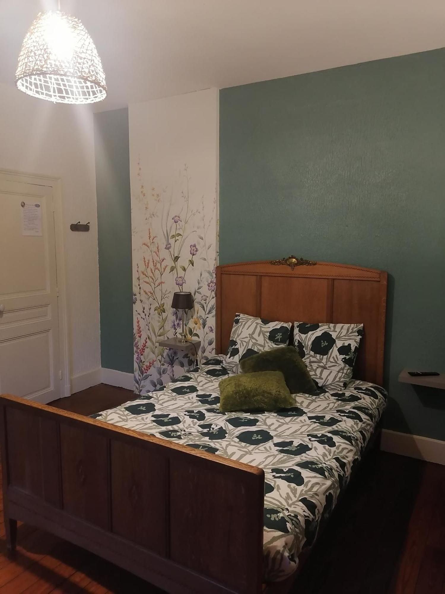 Chez Many, Par Fred Et Henri Bed & Breakfast Montherme Luaran gambar